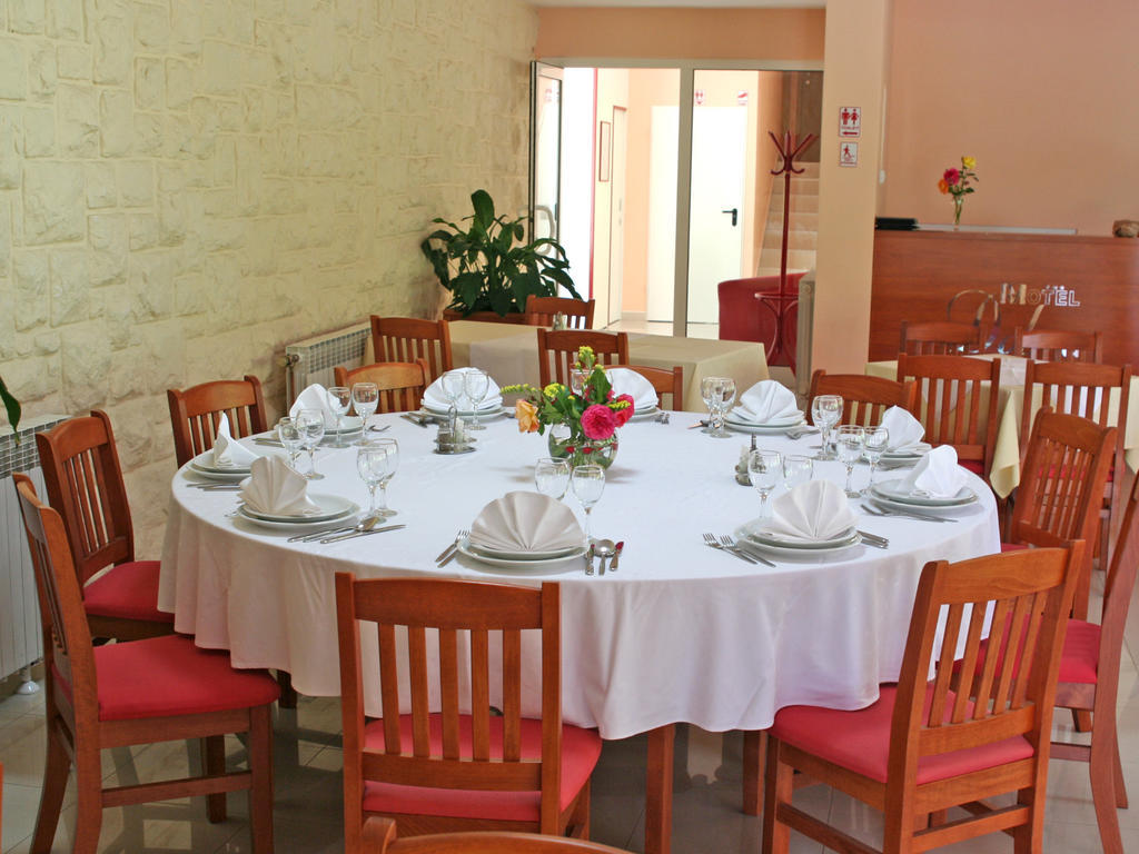 Motel Dobra Duga Resa Extérieur photo