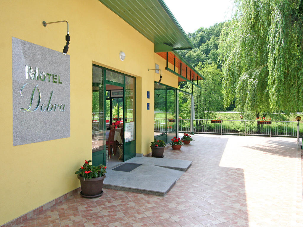 Motel Dobra Duga Resa Extérieur photo